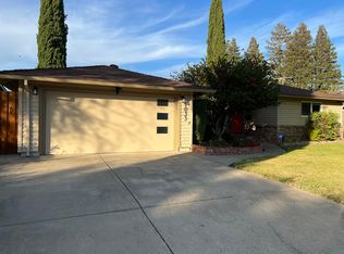 1033 Seamas Ave, Sacramento, CA 95822