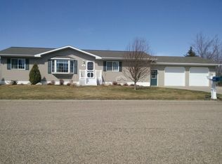 500 Bookwalter Ave, Wilton, ND 58579