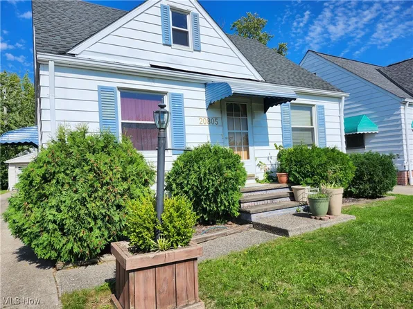 20805 Franklin Rd, Maple Heights, OH 44137