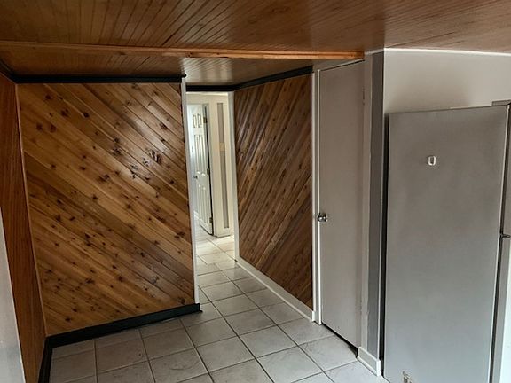 4th image of 199 W Lafayette St #1-2