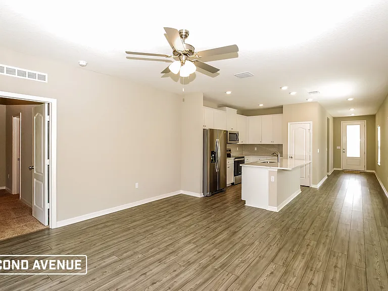 512 Falcon Ridge Rd — Photo 4