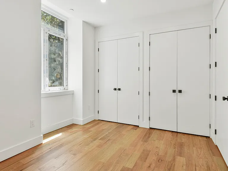 434 Sackett St #1 — Photo 3