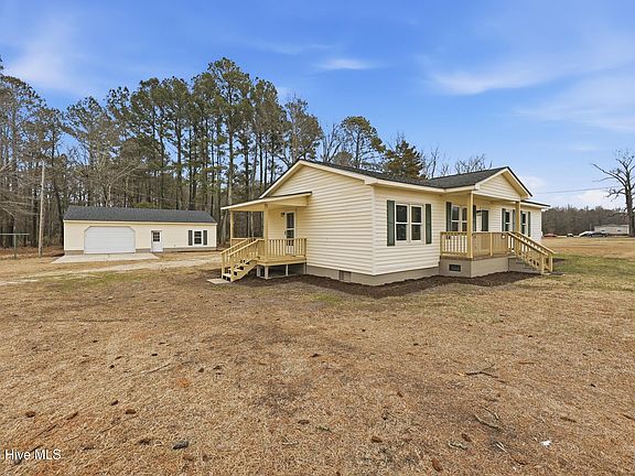 2nd image of 412 Sandy Ridge Road