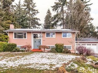 7404 NE 143rd St, Kirkland, WA 98034
