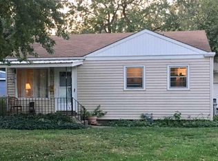 1817 SW Moundview Dr, Topeka, KS 66604