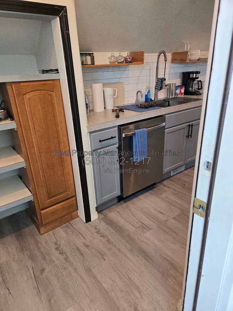 2 bed, 2.0 bath, 1200 sqft, $2,495 — Photo 3