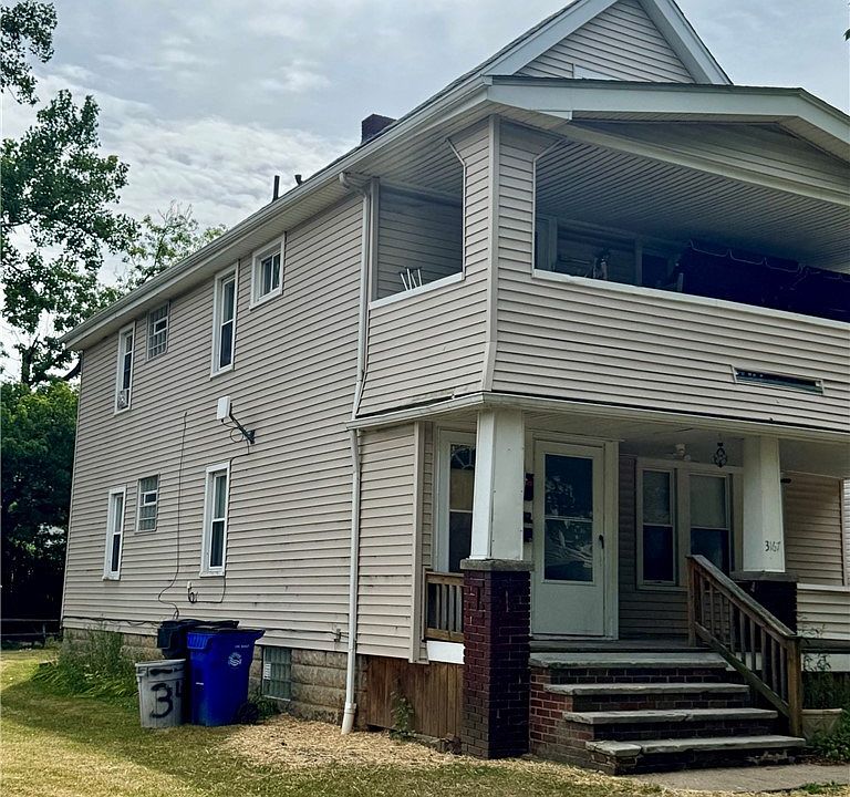 2nd image of 3167 W 115th St