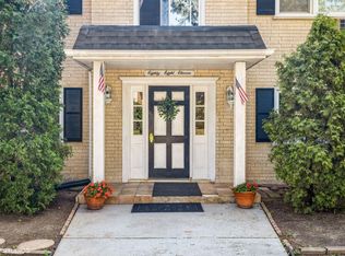 8811 Plainfield Rd APT 2, Brookfield, IL 60513