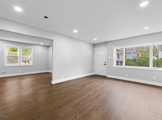 921 Grandview Ave, Union, NJ 07083