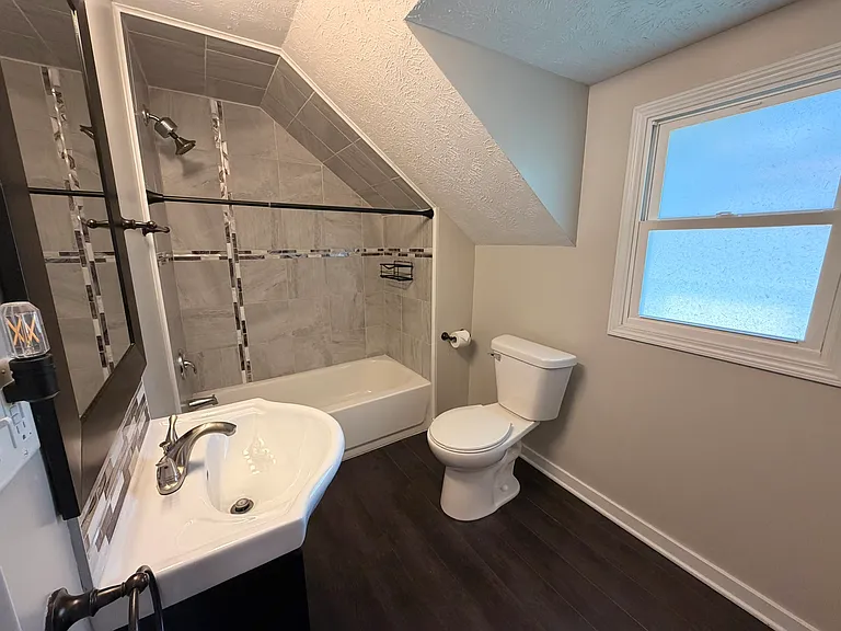 3627 Spring St — Photo 37