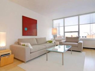 1400 N Clark St, Chicago, IL 60610