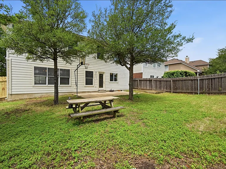 2700 Cradle Rock Trl — Photo 27
