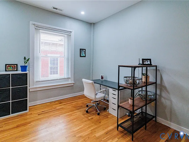 209 N 19th St #U31 — Photo 15