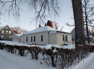 324 3rd St NW, Watertown, SD 57201