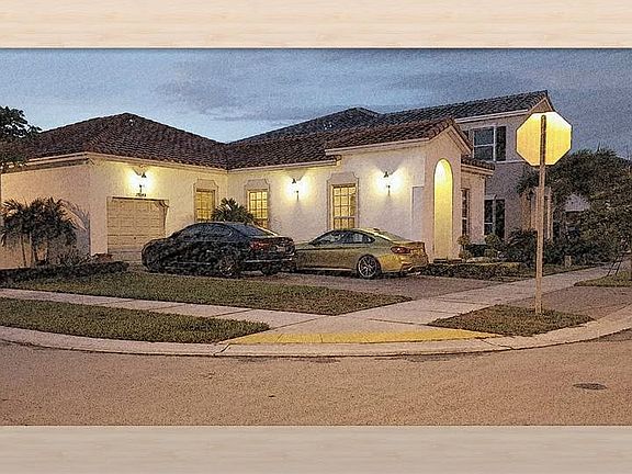 5th image of 17045 SW 91st Ter