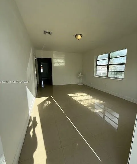 3700 SW 56th Ave — Photo 5