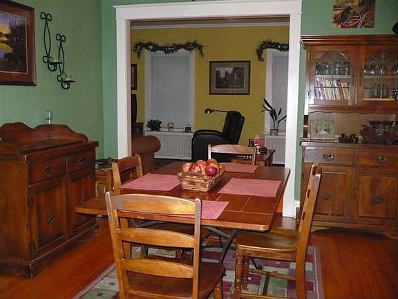 Entertaining Dining Room