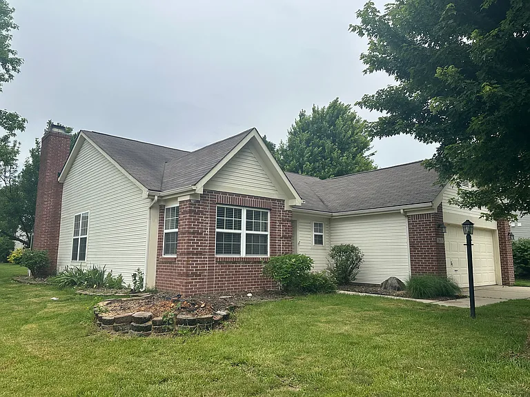 13870 Waycross Dr — Photo 1
