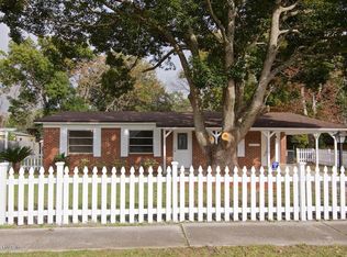 5911 Wending Dr, Jacksonville, FL 32244