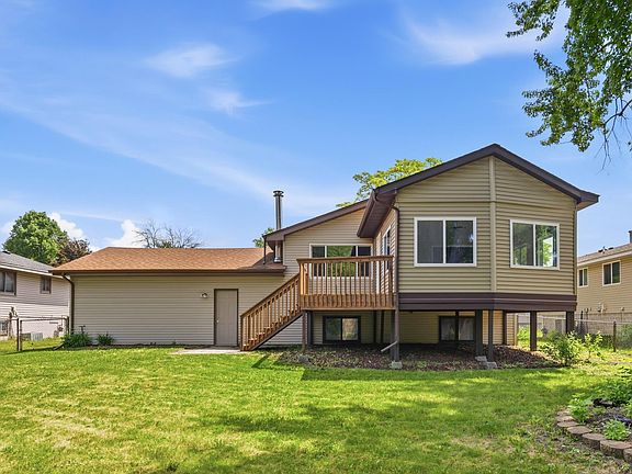 2nd image of 8009 Vincent Cir N