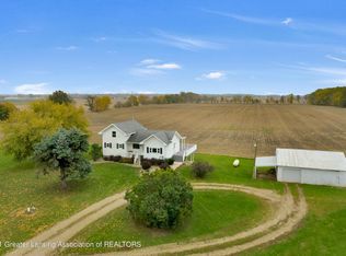 2653 W Kinley Rd, Saint Johns, MI 48879