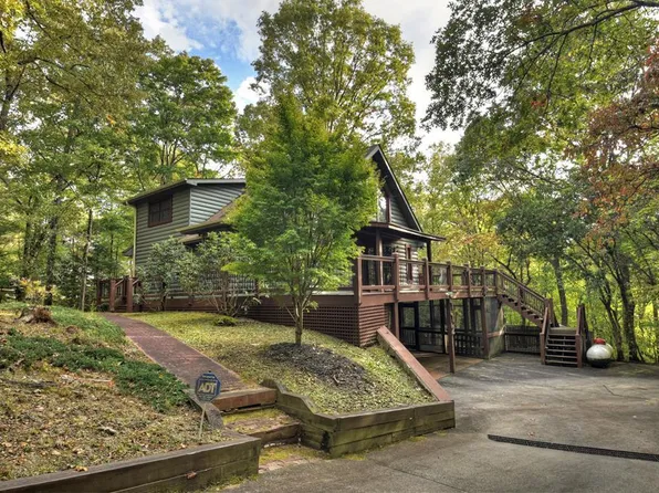 112 Songbird Ave, Blue Ridge, GA 30513