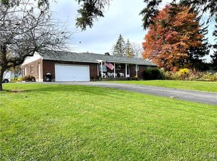 351 Cemetery Rd, Oswego, NY 13126