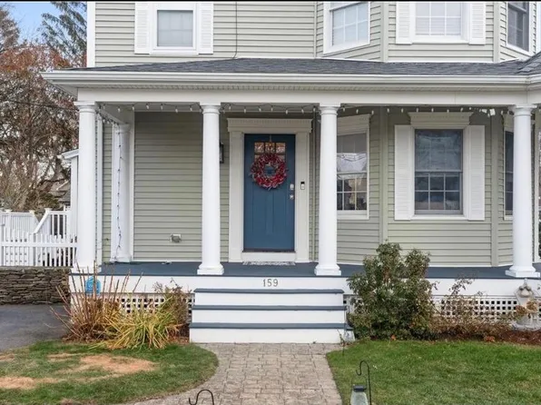 159 Pavilion Ave Floor 2, Rumford, RI 02916