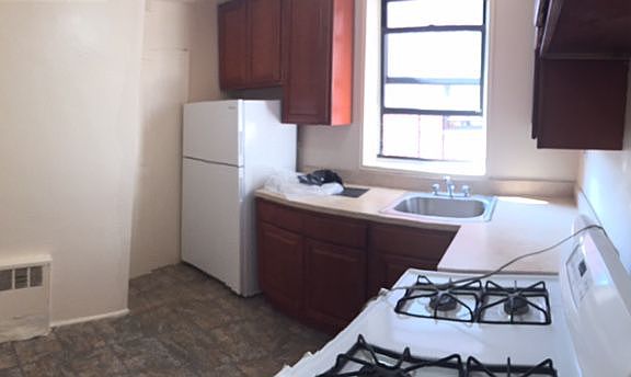 3rd image of 460 E 21st St APT 5F