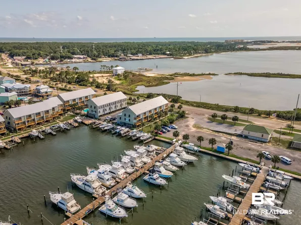 630 Lemoyne Dr #8D, Dauphin Island, AL 36528