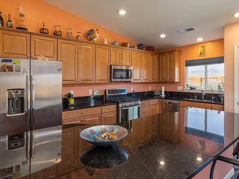 63 Columbia Dr — Photo 13