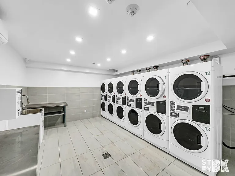 825 De Kalb Ave #3B — Photo 8
