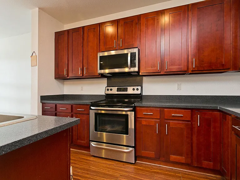 550 Kamaaha Ave #702 — Photo 6