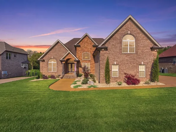 107 Avalon Bay Dr, Old Hickory, TN 37138