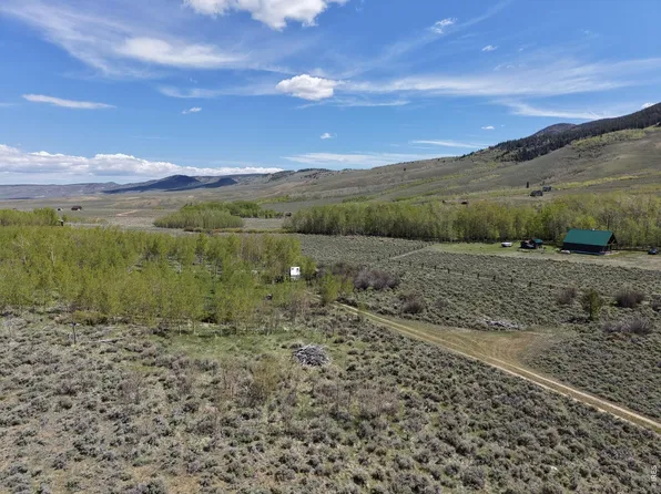 211 Rainbow River Dr, Jelm, CO 82063