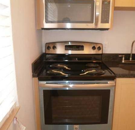 4th image of 131 Salamanca Ave APT 4