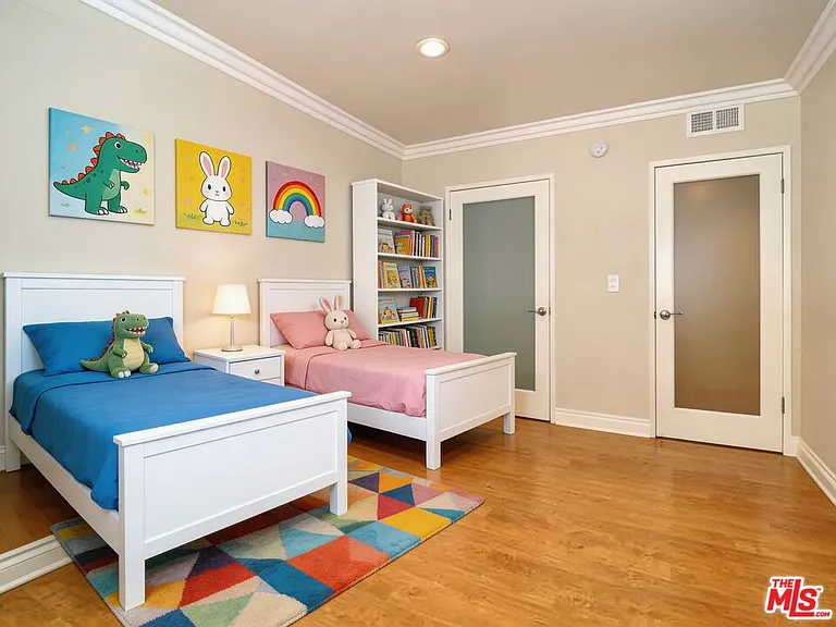 5354 Lindley Ave #301 — Photo 9
