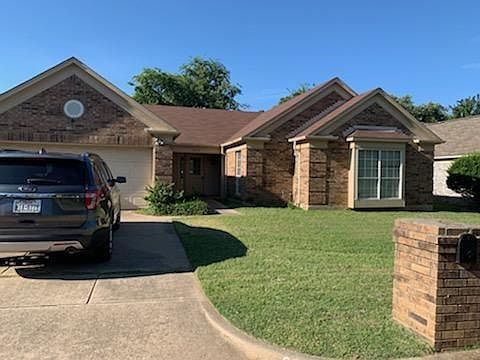 1st image of 6876 Moss Ln