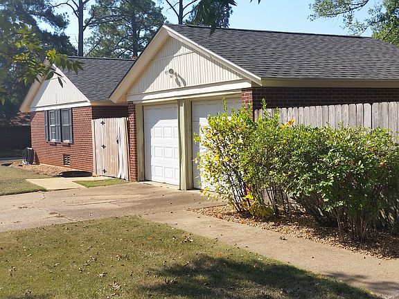 Right Side Yard