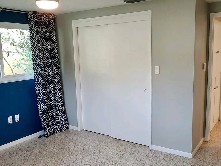 2308 La Salle St — Photo 17