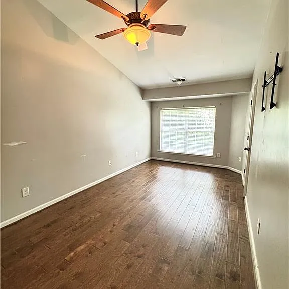 268 Paden Cove Trl — Photo 8