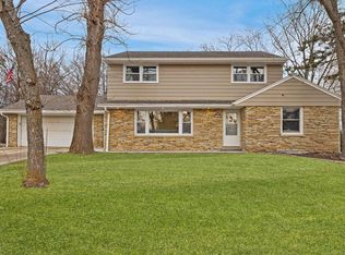 N76W14092 Appleton AVENUE, Menomonee Falls, WI 53051