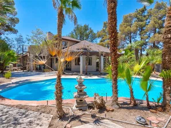 1201 Mercedes Cir, Las Vegas, NV 89102