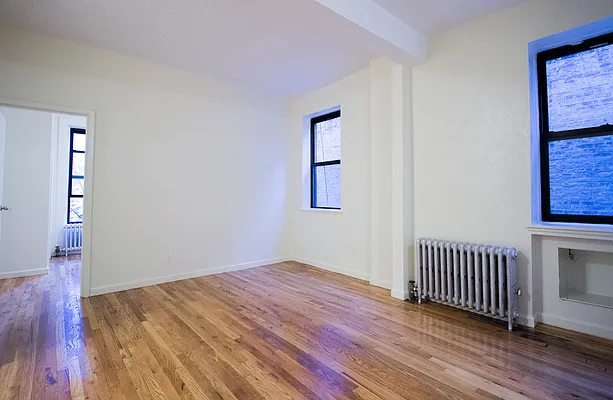 Rented by City Connections Realty | media 11