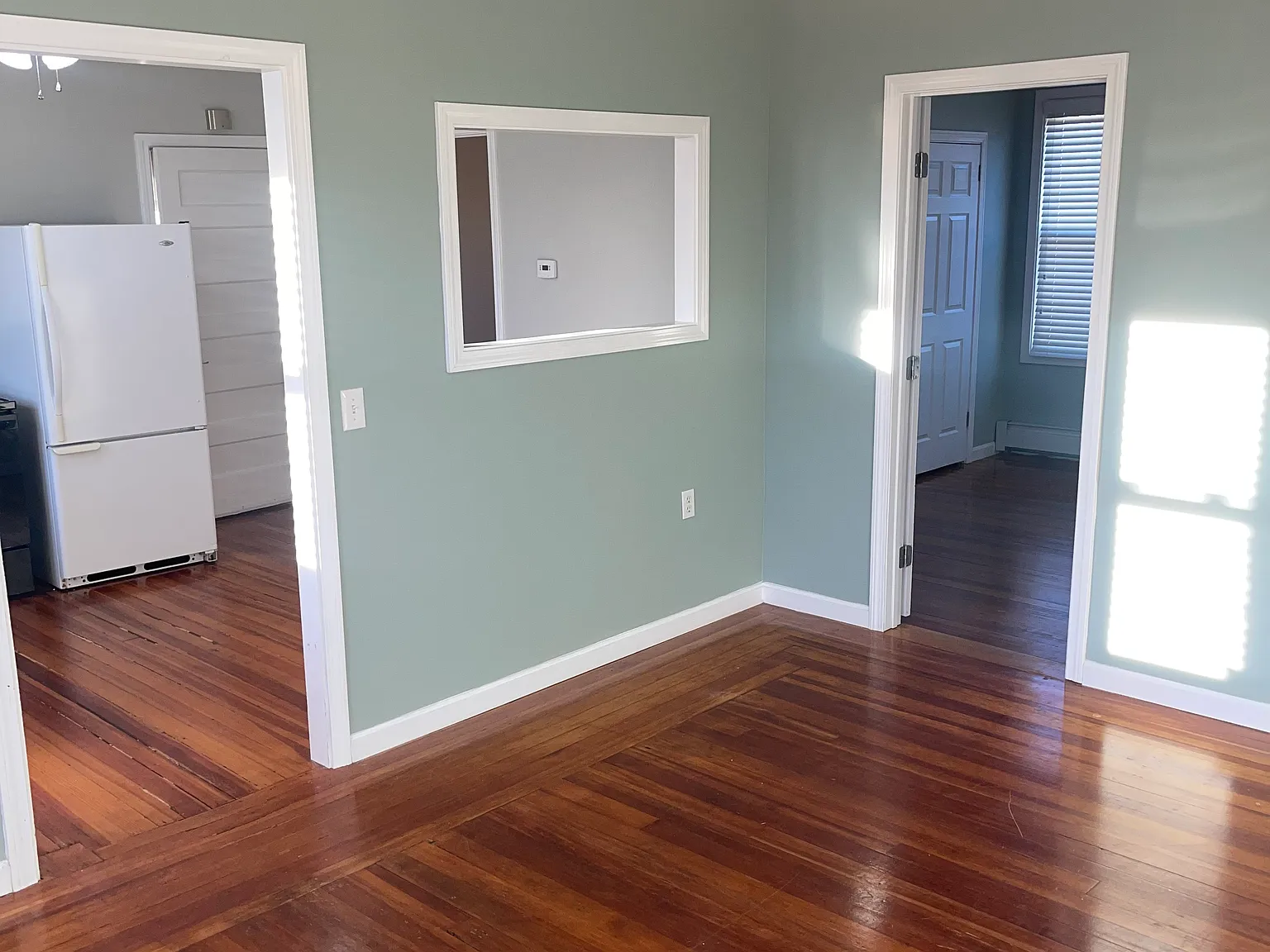 2 bed, 1000 sqft, $2,000 — Photo 3