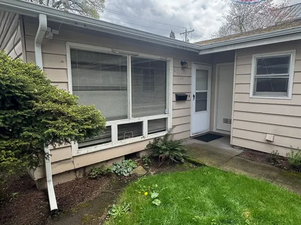 lac831, 477 & 479 6th St #479, Lake Oswego, OR 97034