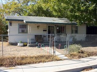 829 Trinity St, Lockhart, TX 78644