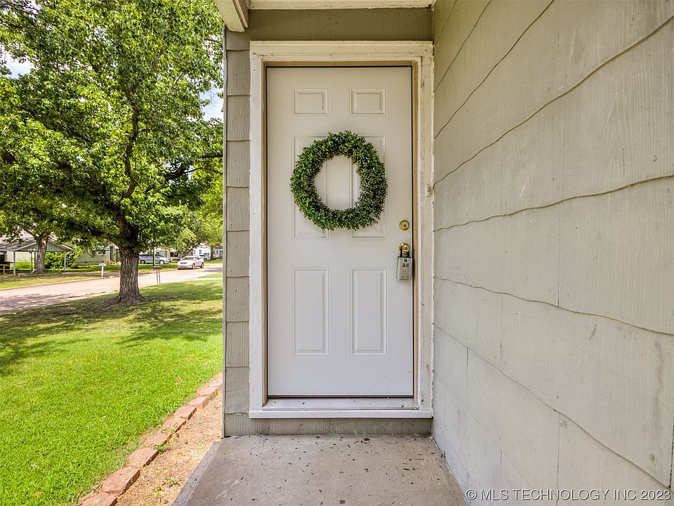 2142 Dewey Pl, Bartlesville, OK 74003 MLS 2327420 Zillow