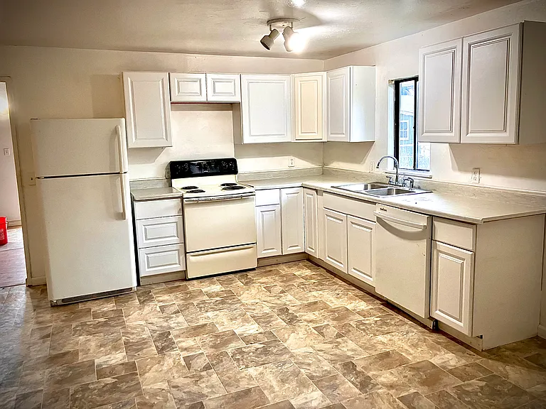 1134 Oro Dam Blvd W — Photo 11