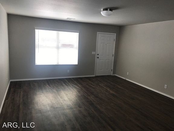 5th image of 1226 E San Antonio St